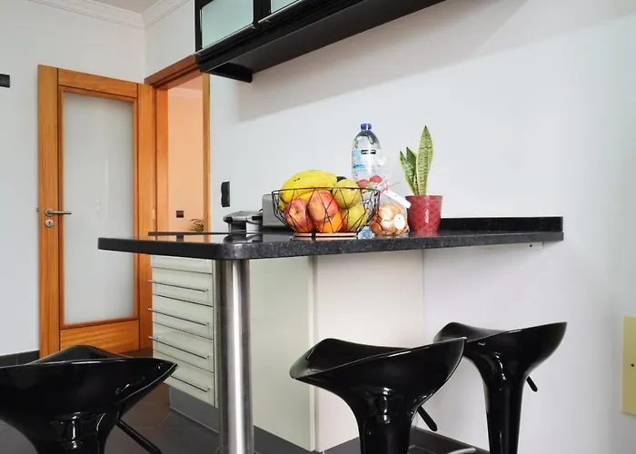 Perola, A In Madeira דירה *