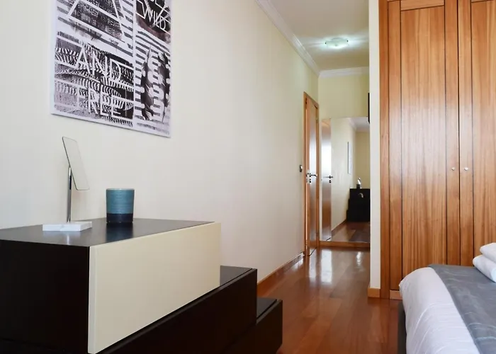 Perola, A In Madeira شقة فونشال